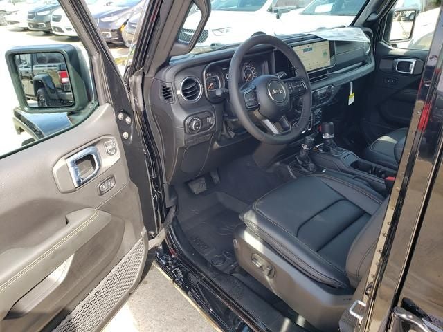 2026 Jeep Gladiator GLADIATOR SAHARA 4X4