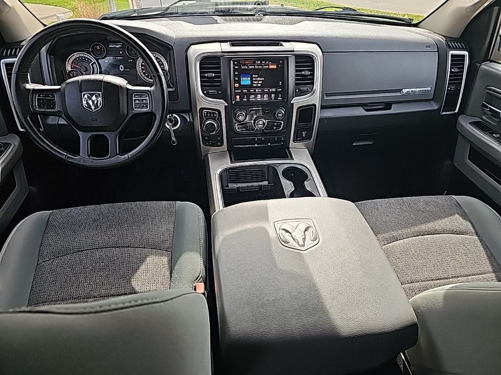 2017 RAM 1500 Big Horn Crew Cab 4x4 5'7' Box