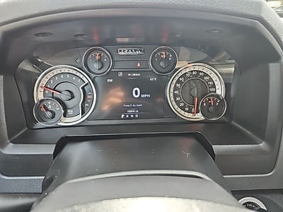 2017 RAM 1500 Big Horn Crew Cab 4x4 5'7' Box