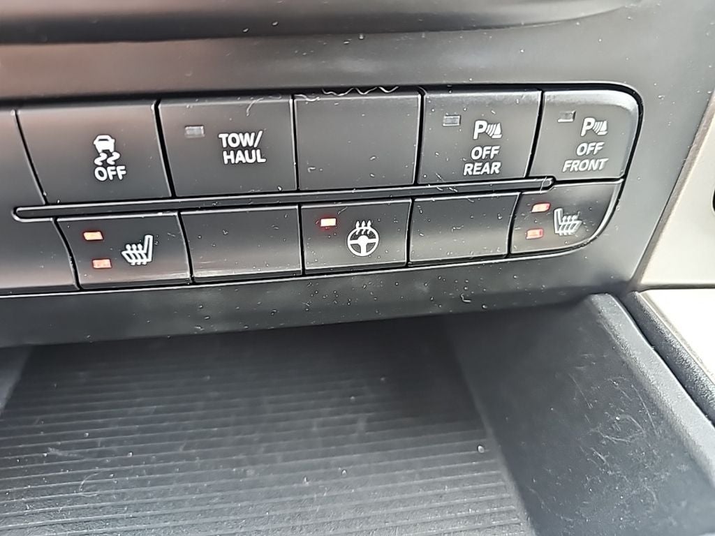 2017 RAM 1500 Big Horn Crew Cab 4x4 5'7' Box