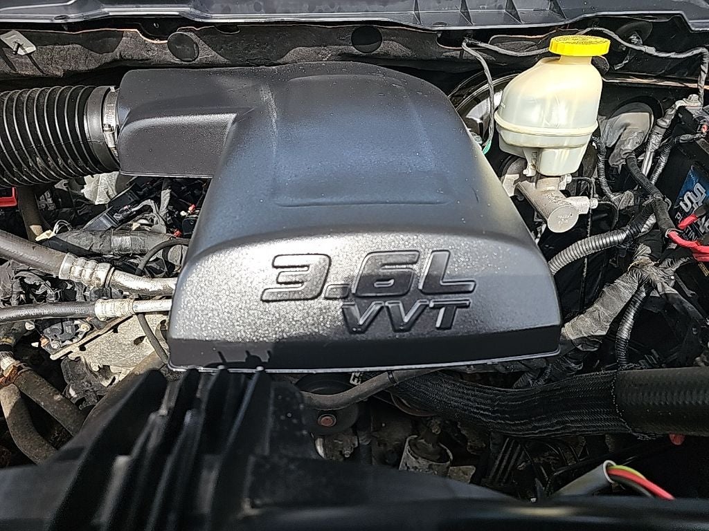 2017 RAM 1500 Big Horn Crew Cab 4x4 5'7' Box