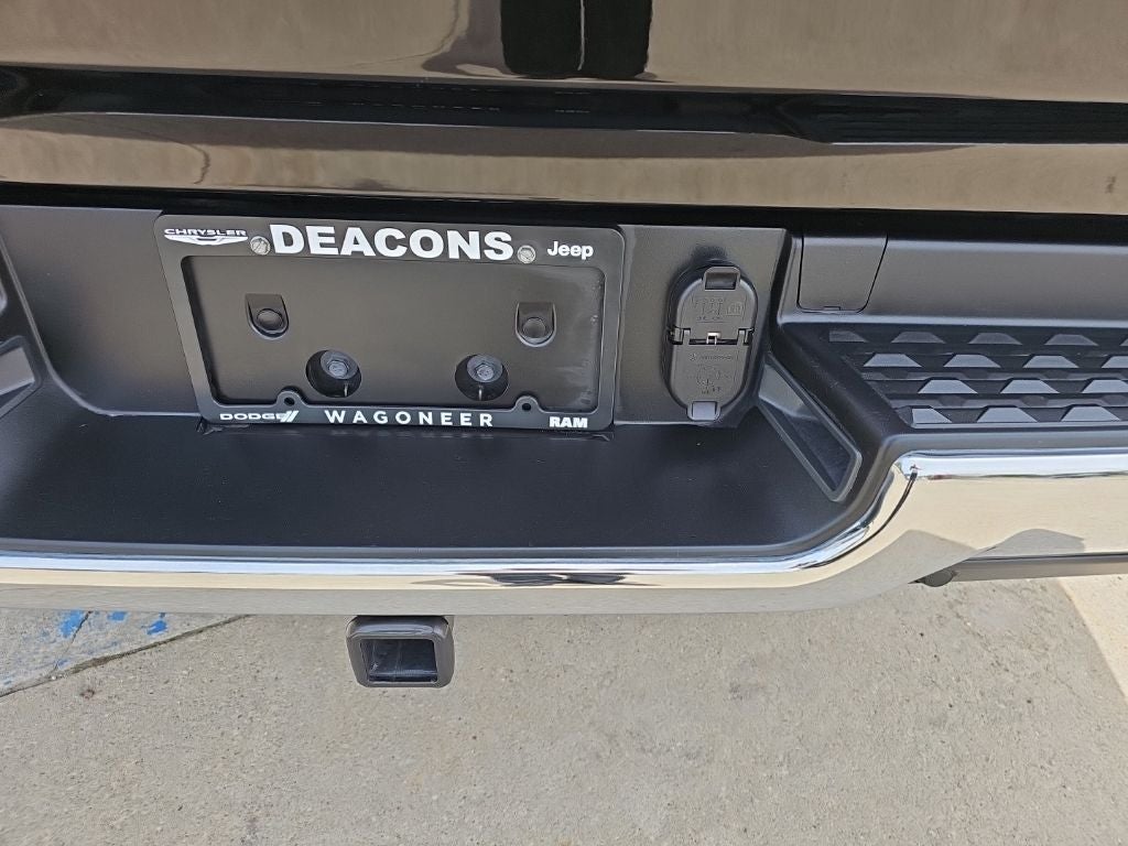2022 RAM 1500 Big Horn Quad Cab 4x4 6'4' Box