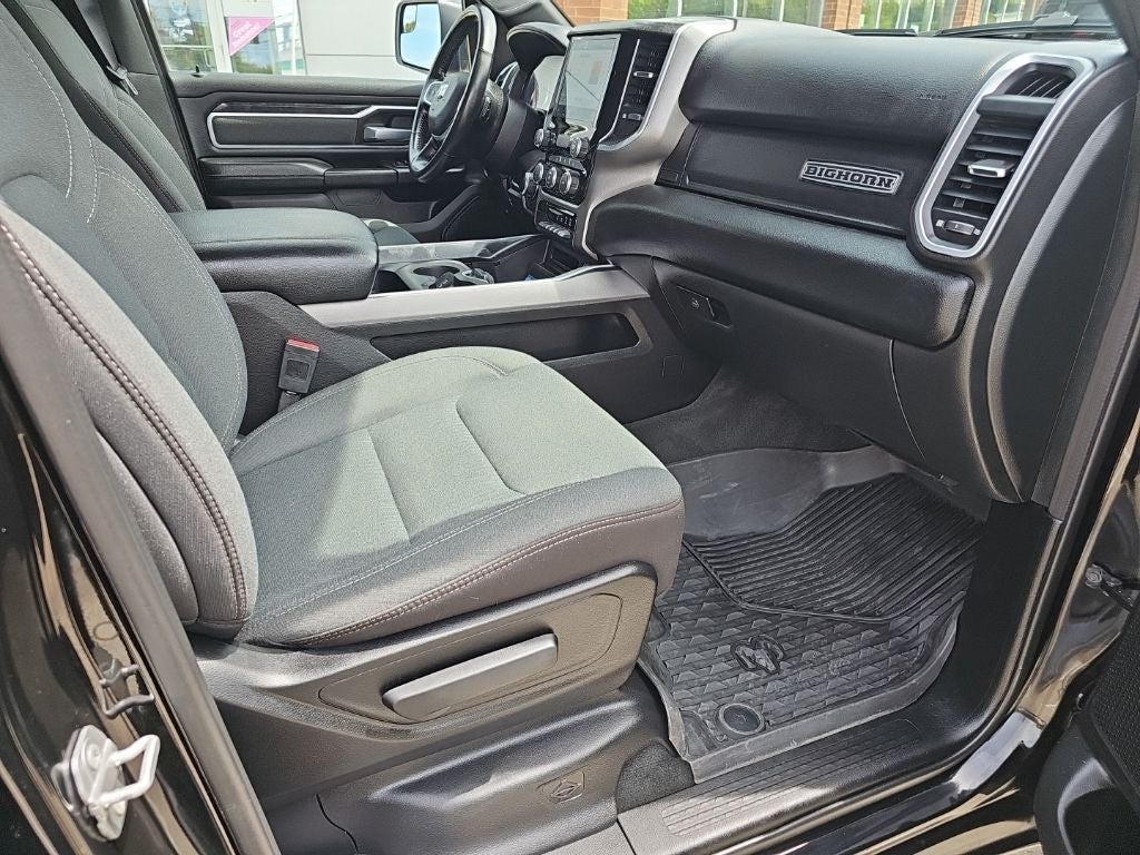 2022 RAM 1500 Big Horn Quad Cab 4x4 6'4' Box