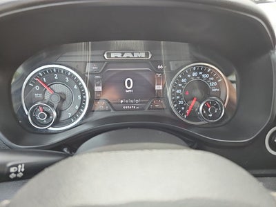 2022 RAM 1500 Big Horn Quad Cab 4x4 6'4' Box