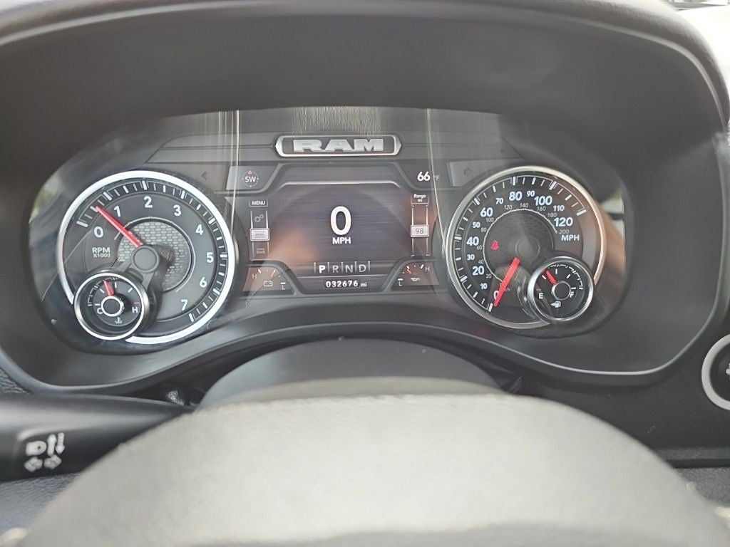 2022 RAM 1500 Big Horn Quad Cab 4x4 6'4' Box