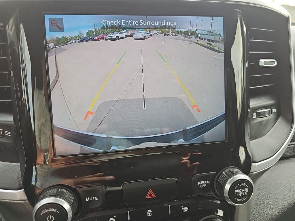 2022 RAM 1500 Big Horn Quad Cab 4x4 6'4' Box