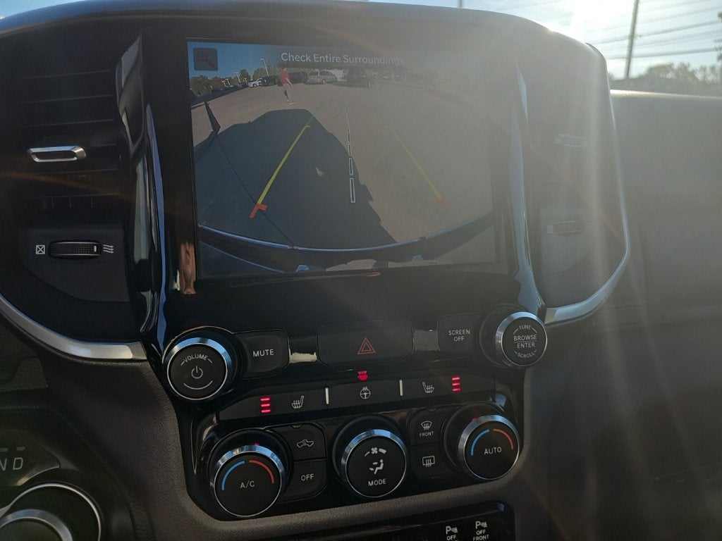 2022 RAM 1500 Big Horn Quad Cab 4x4 6'4' Box