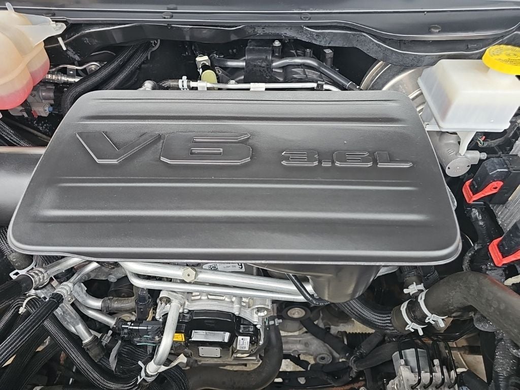 2024 RAM 1500 Big Horn/Lone Star