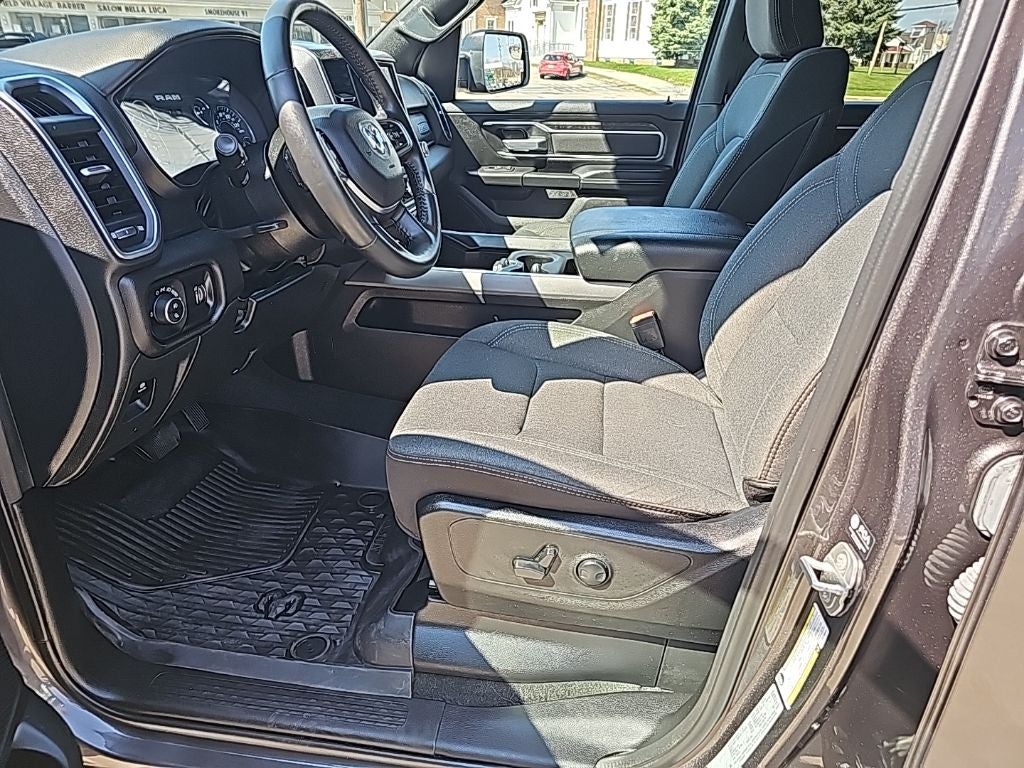 2024 RAM 1500 Big Horn Crew Cab 4x4 5'7' Box