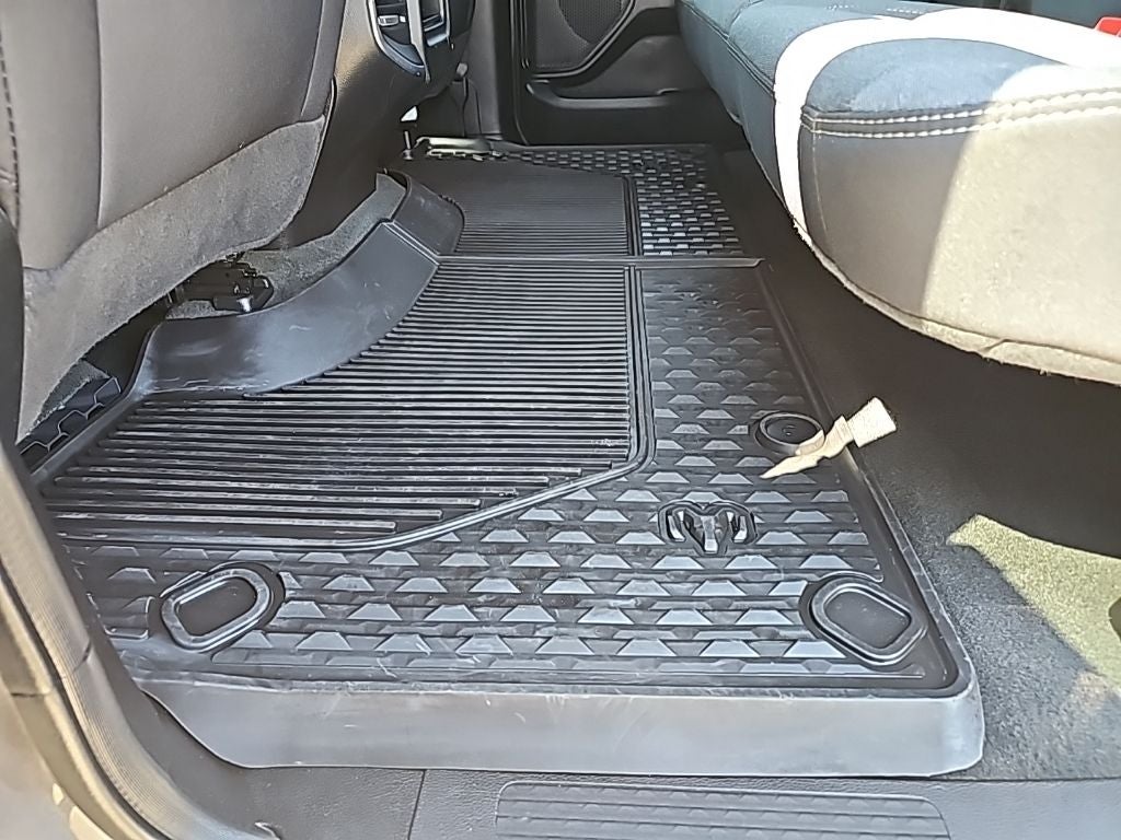 2024 RAM 1500 Big Horn Crew Cab 4x4 5'7' Box