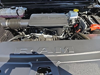 2024 RAM 1500 Big Horn Crew Cab 4x4 5'7' Box