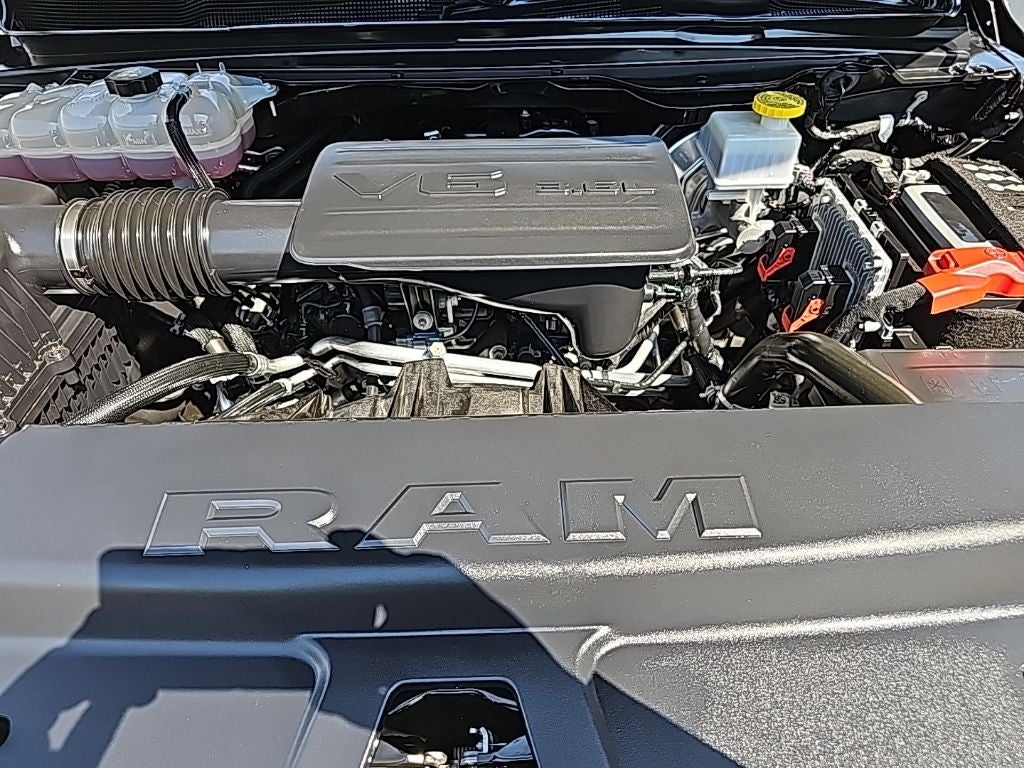 2024 RAM 1500 Big Horn Crew Cab 4x4 5'7' Box