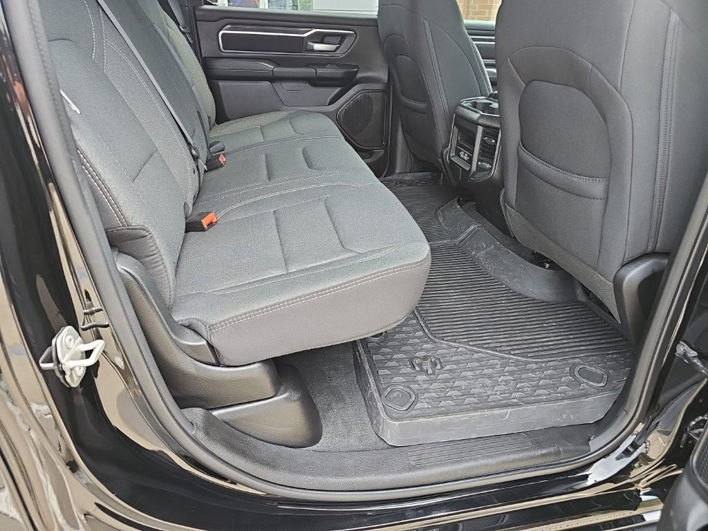 2024 RAM 1500 Big Horn Crew Cab 4x4 5'7' Box