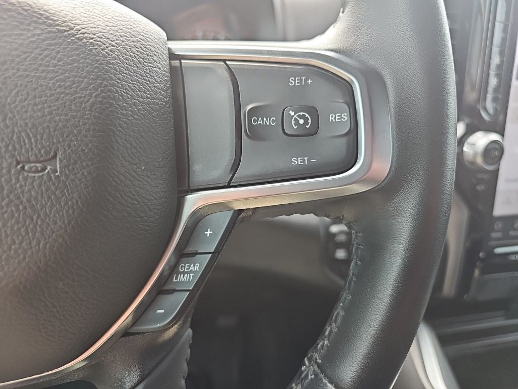 2024 RAM 1500 Big Horn Crew Cab 4x4 5'7' Box