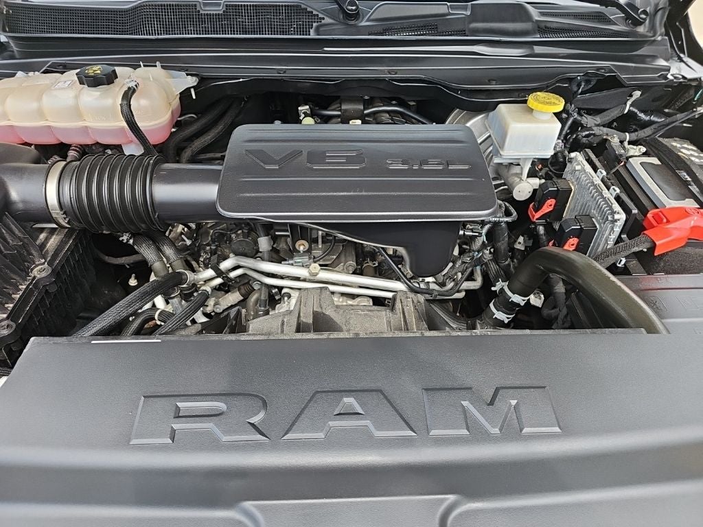 2024 RAM 1500 Big Horn Crew Cab 4x4 5'7' Box