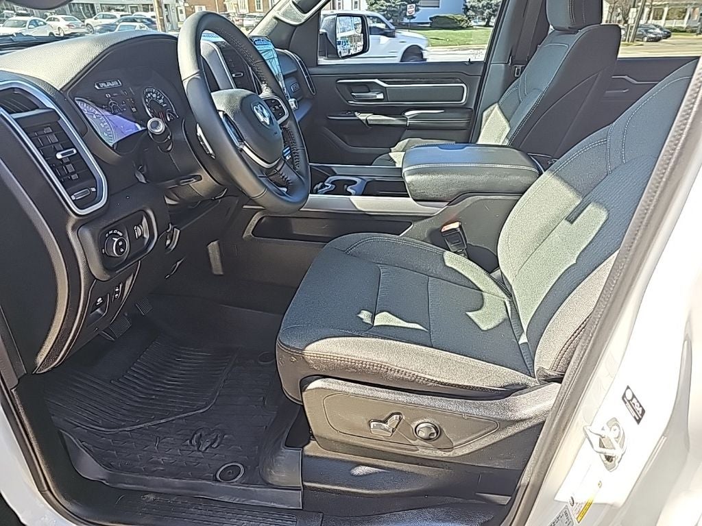 2023 RAM 1500 Big Horn Crew Cab 4x4 5'7' Box