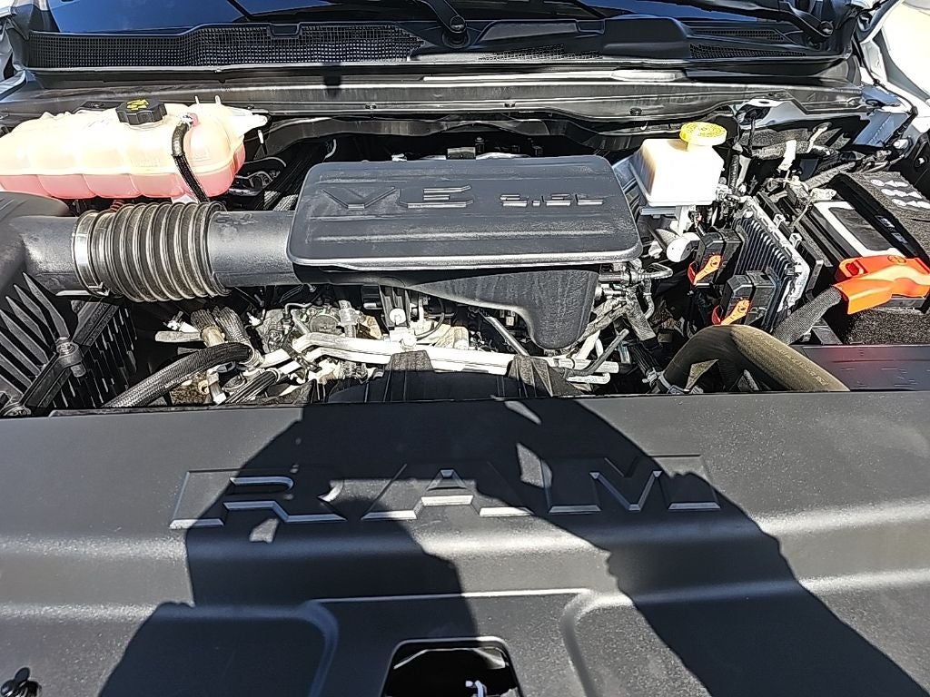 2023 RAM 1500 Big Horn Crew Cab 4x4 5'7' Box