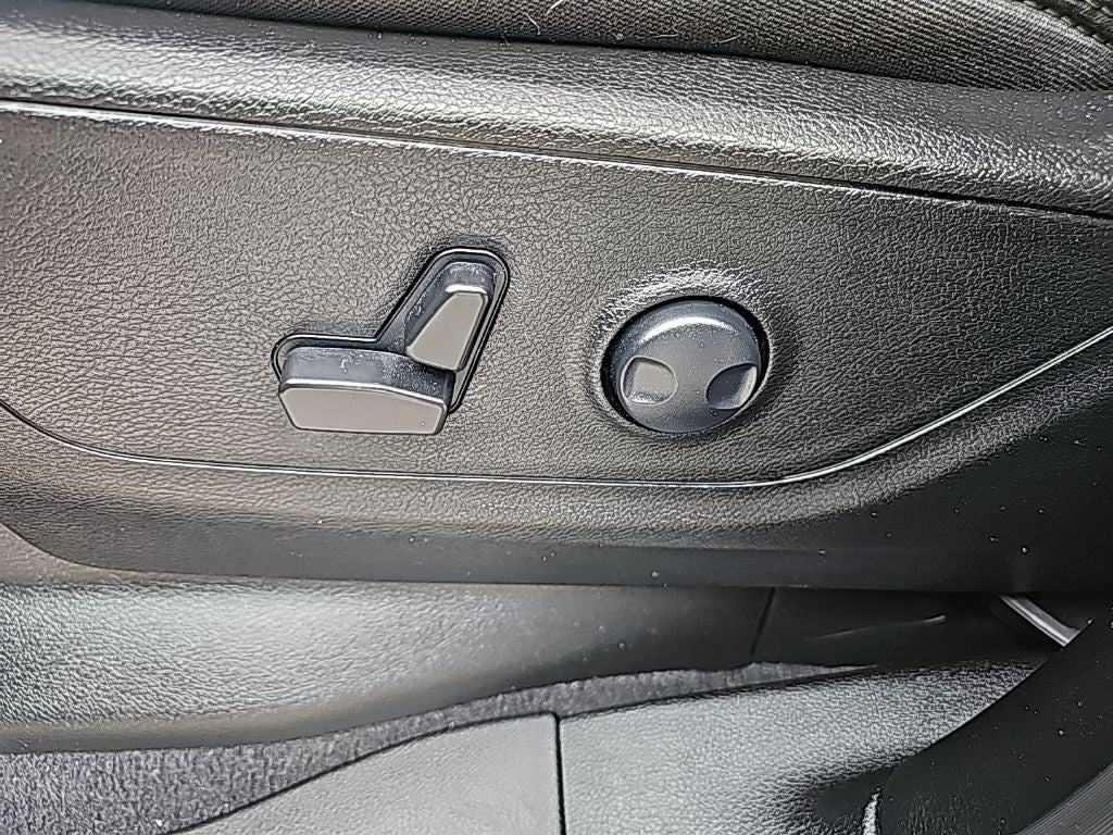 2025 RAM 1500 Big Horn Crew Cab 4x4 6'4' Box