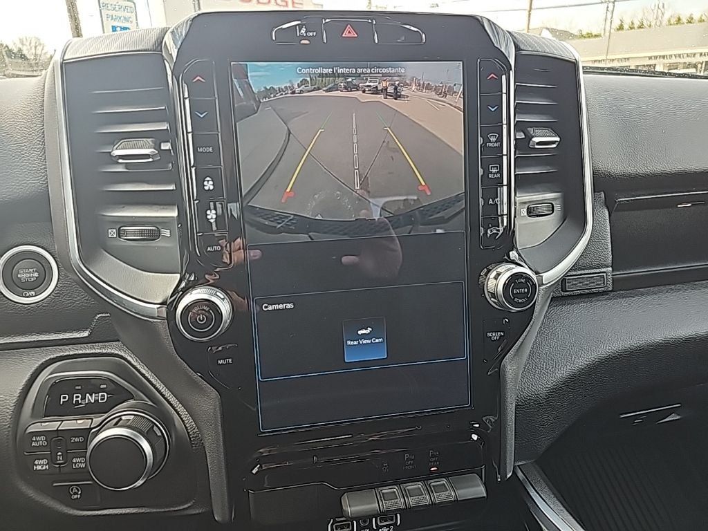 2025 RAM 1500 Big Horn Crew Cab 4x4 6'4' Box