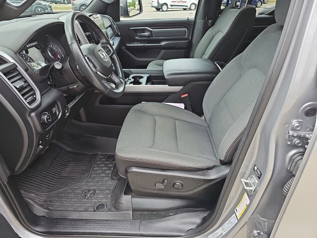 2022 RAM 1500 Big Horn Quad Cab 4x4 6'4' Box