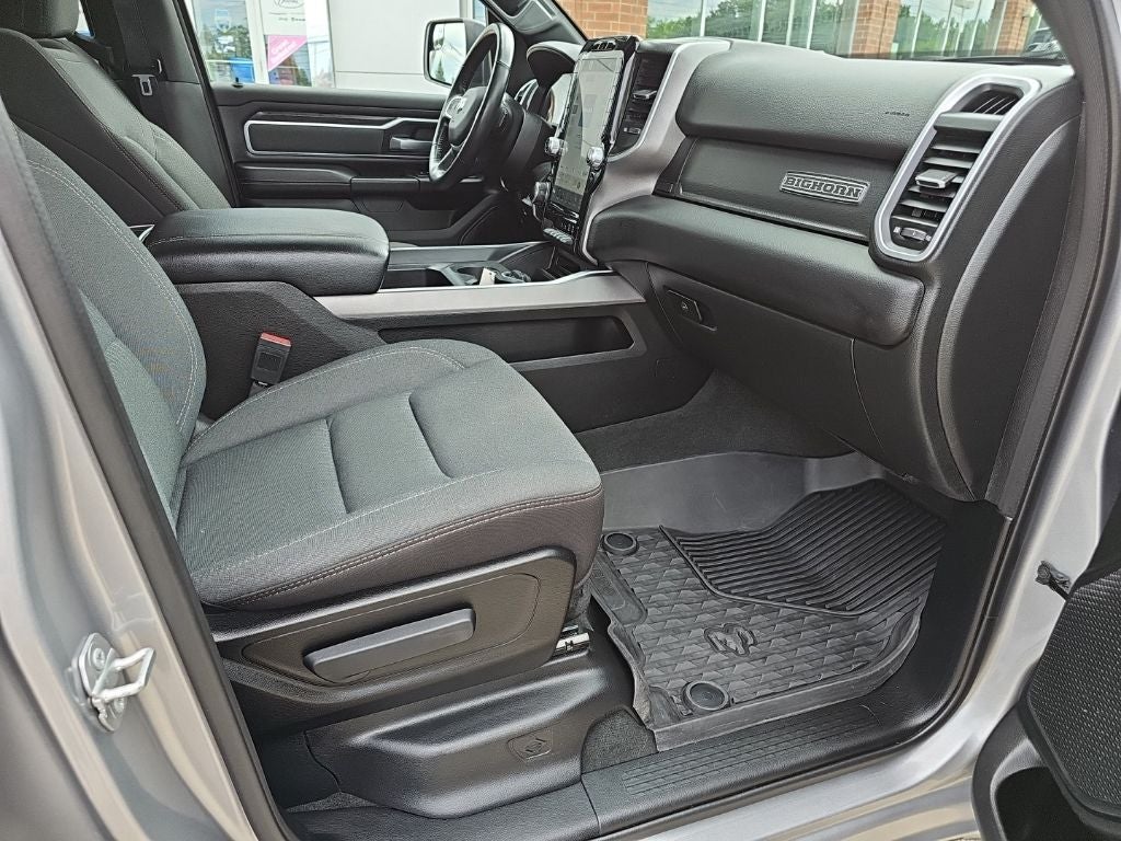 2022 RAM 1500 Big Horn Quad Cab 4x4 6'4' Box