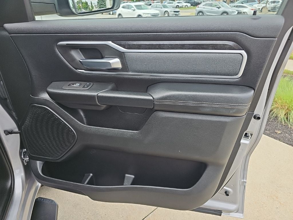 2022 RAM 1500 Big Horn Quad Cab 4x4 6'4' Box