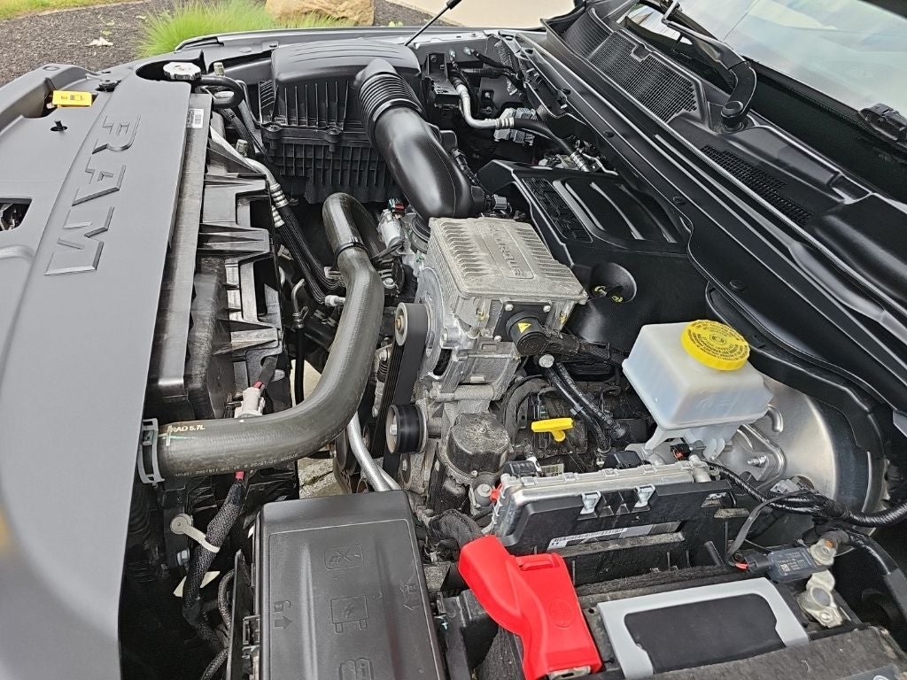 2022 RAM 1500 Big Horn Quad Cab 4x4 6'4' Box