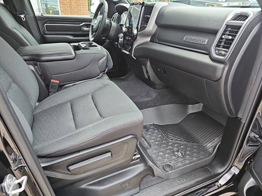 2026 RAM 1500 Big Horn Crew Cab 4x4 5'7' Box