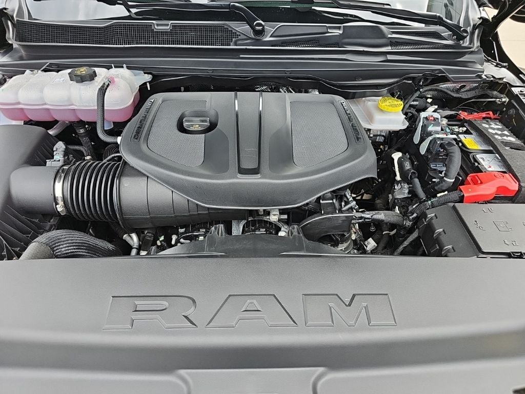 2026 RAM 1500 Big Horn Crew Cab 4x4 5'7' Box