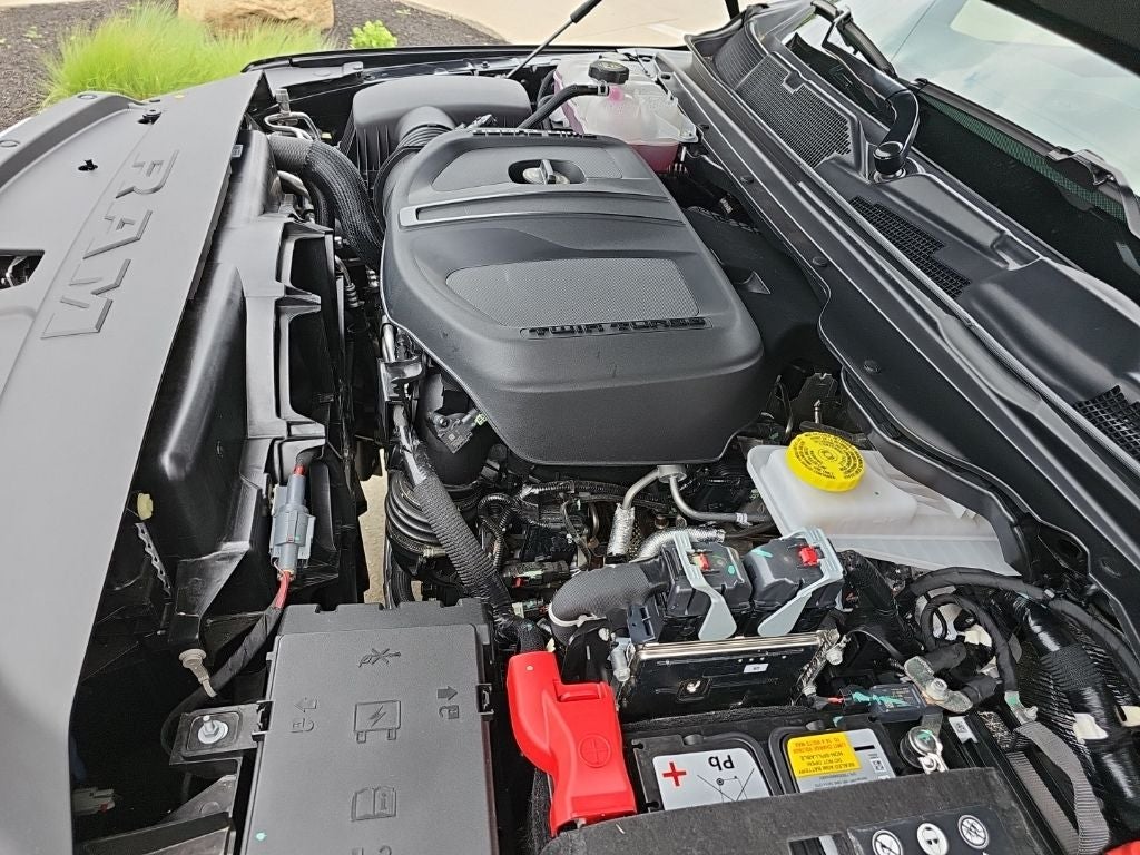 2026 RAM 1500 Big Horn Crew Cab 4x4 5'7' Box