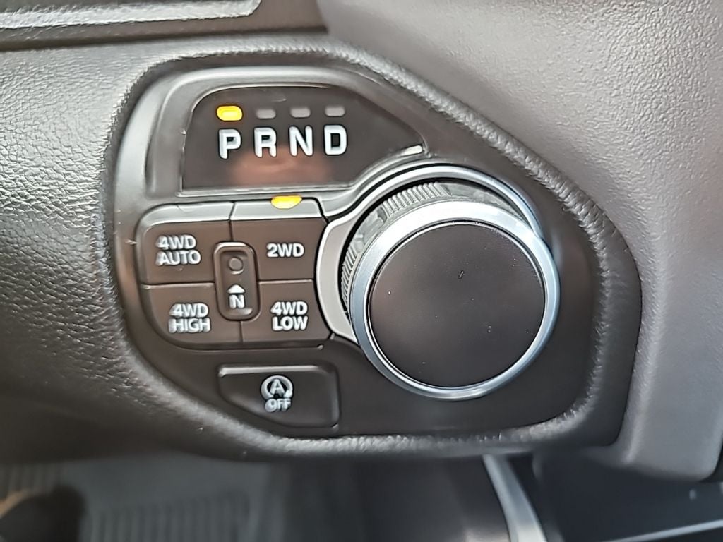 2023 RAM 1500 Big Horn Crew Cab 4x4 5'7' Box