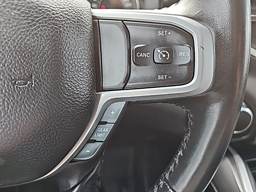 2023 RAM 1500 Big Horn Crew Cab 4x4 5'7' Box