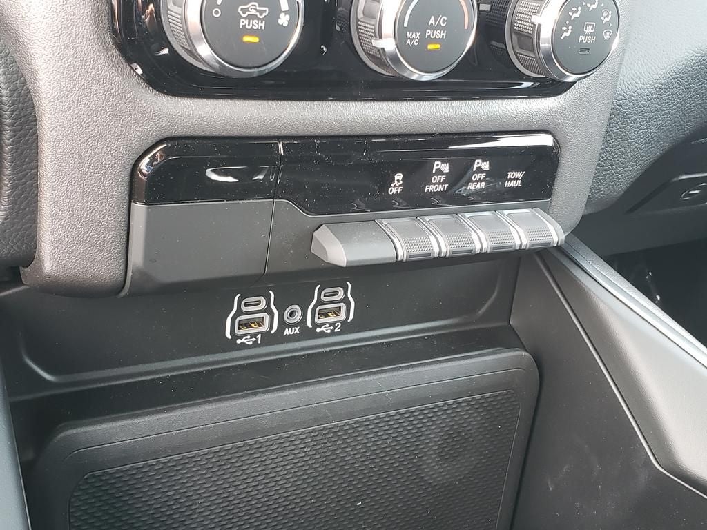 2026 RAM 1500 RAM 1500 BIG HORN CREW CAB 4X4 5'7' BOX
