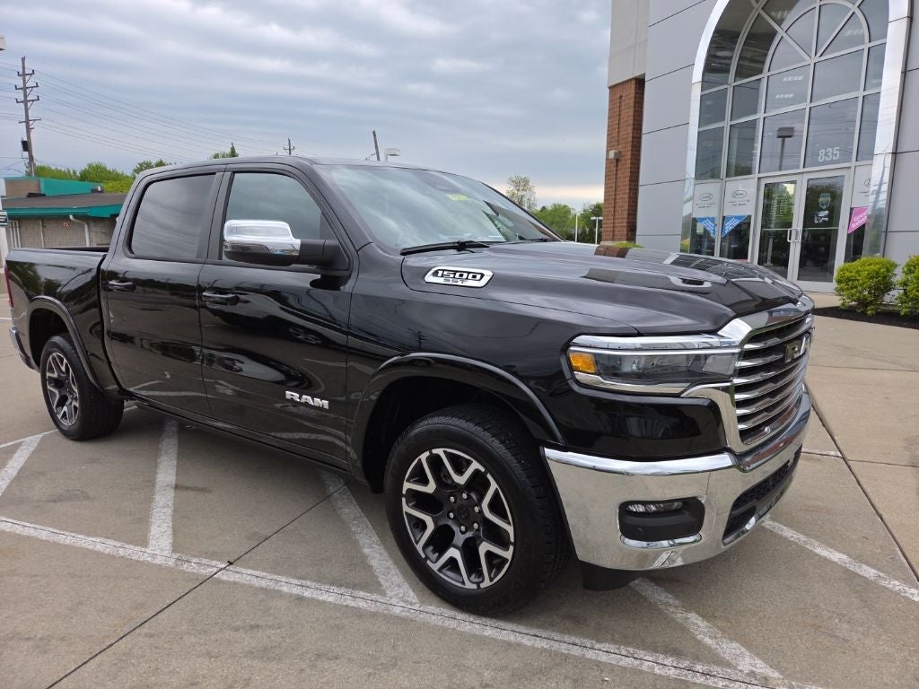 2025 RAM 1500 Laramie Crew Cab 4x4 5'7' Box