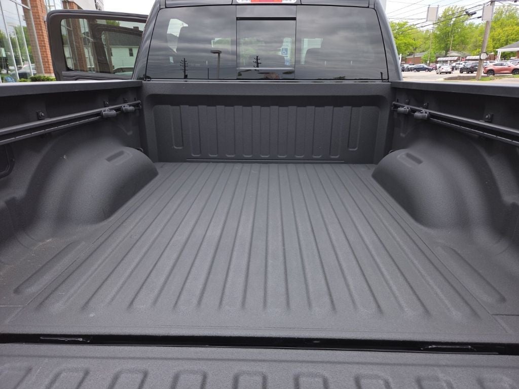 2025 RAM 1500 Laramie Crew Cab 4x4 5'7' Box