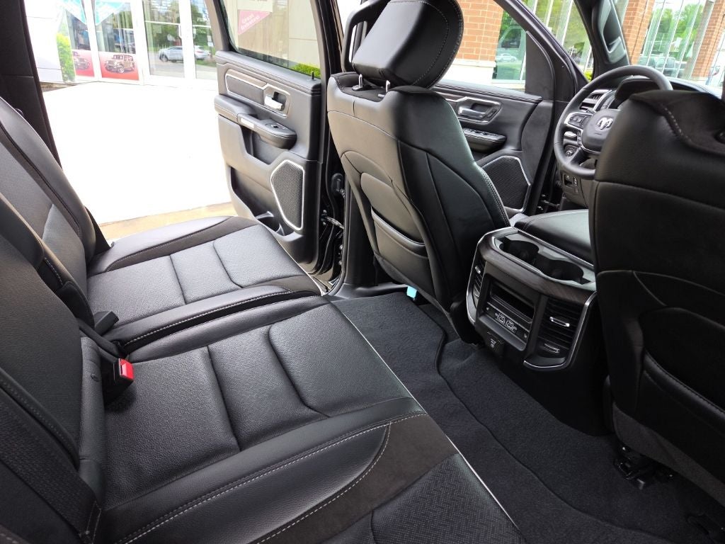 2025 RAM 1500 Laramie Crew Cab 4x4 5'7' Box