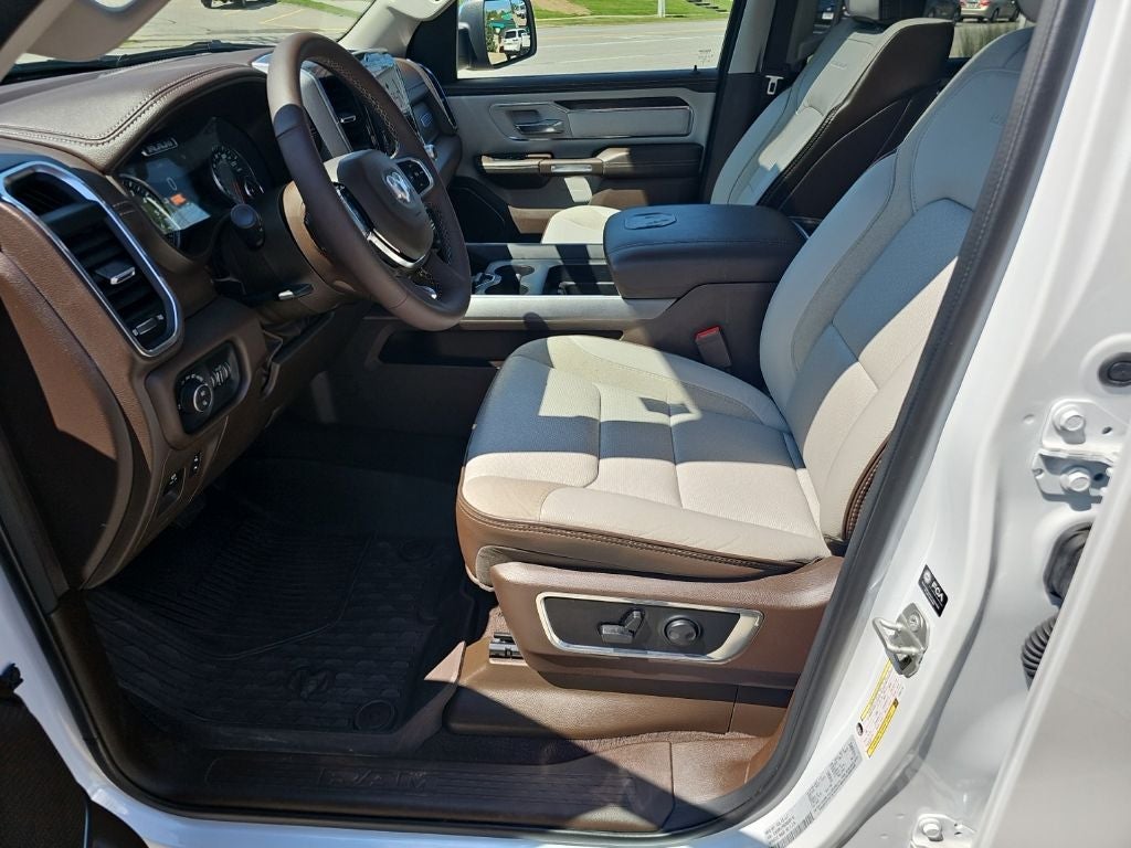 2025 RAM 1500 Laramie Crew Cab 4x4 5'7' Box