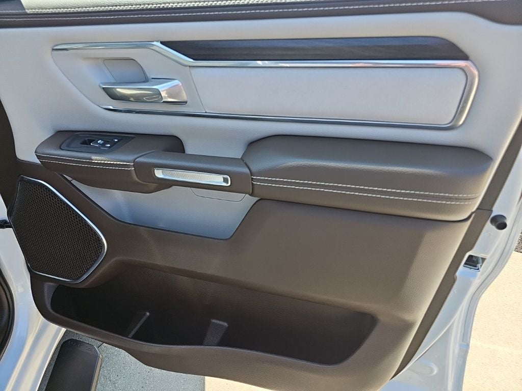 2025 RAM 1500 Laramie Crew Cab 4x4 5'7' Box
