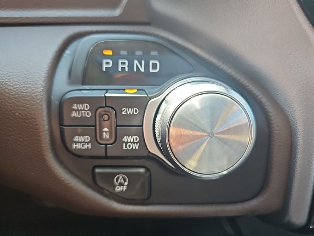 2025 RAM 1500 Laramie Crew Cab 4x4 5'7' Box