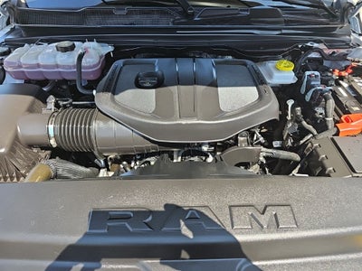 2025 RAM 1500 Laramie Crew Cab 4x4 5'7' Box