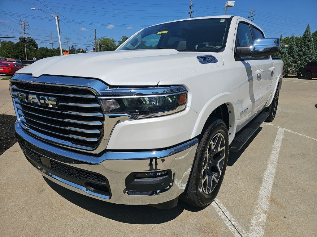 2025 RAM 1500 Laramie Crew Cab 4x4 5'7' Box