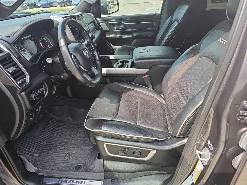 2022 RAM 1500 Laramie Crew Cab 4x4 5'7' Box