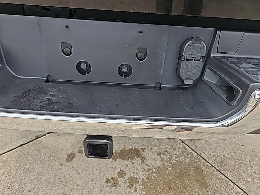 2022 RAM 1500 Laramie Crew Cab 4x4 6'4' Box