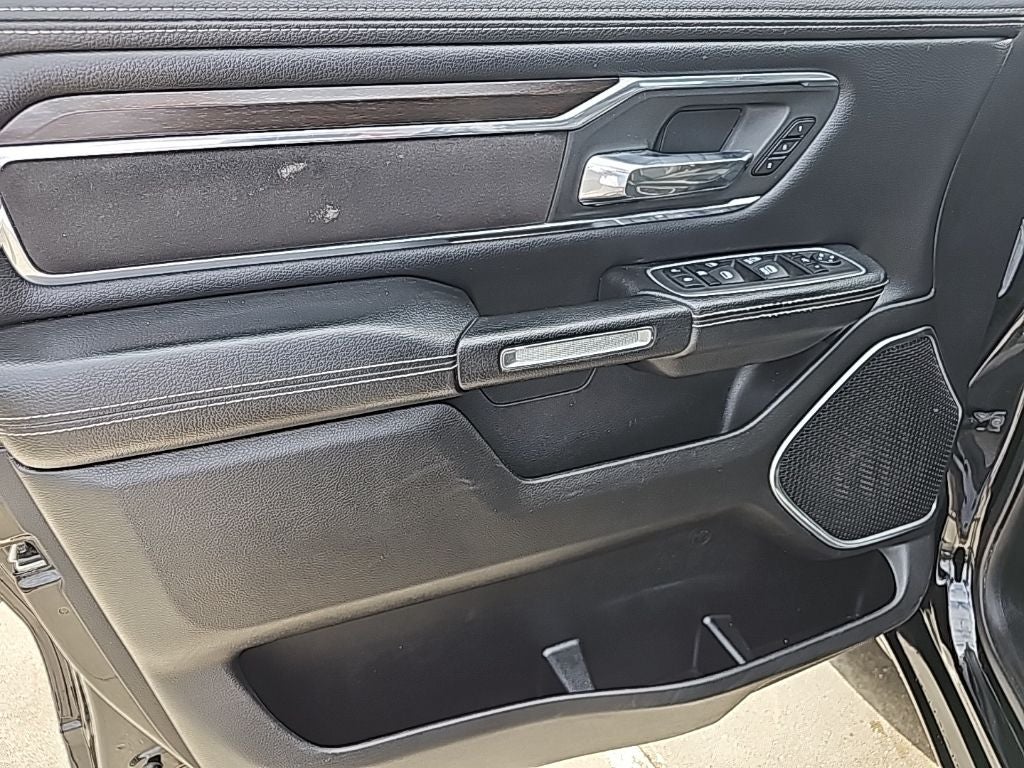 2022 RAM 1500 Laramie Crew Cab 4x4 6'4' Box