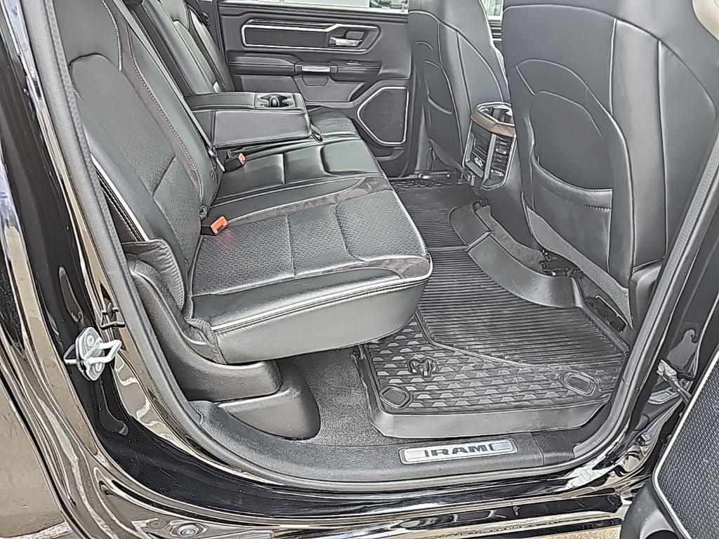 2022 RAM 1500 Laramie Crew Cab 4x4 6'4' Box