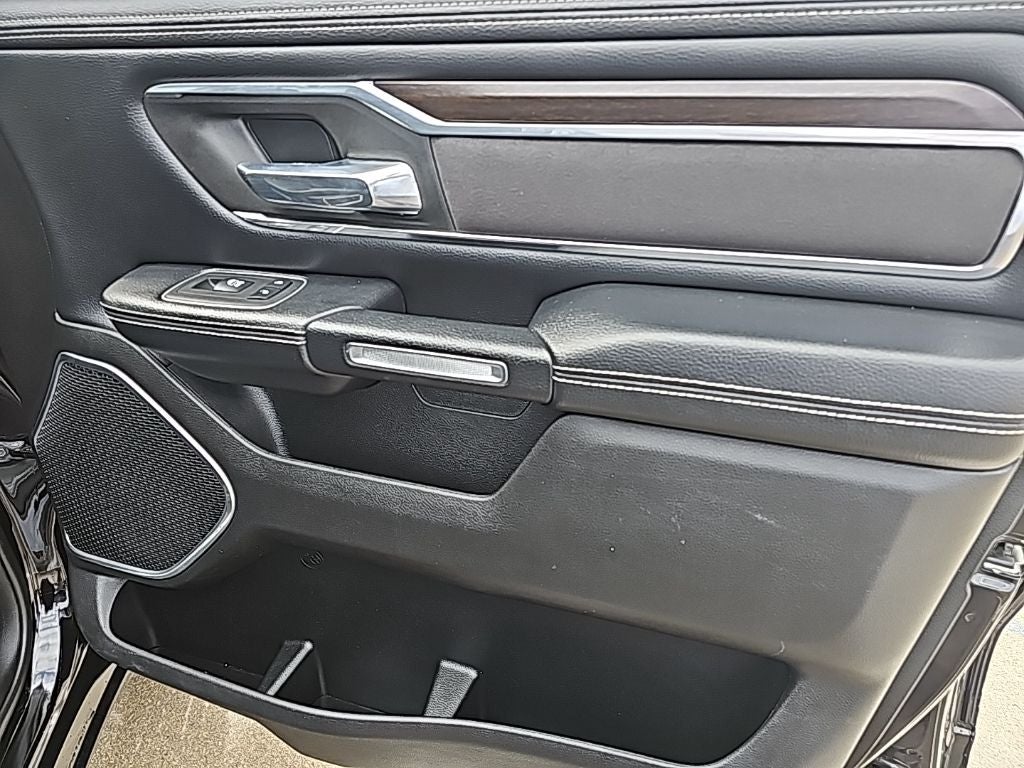 2022 RAM 1500 Laramie Crew Cab 4x4 6'4' Box