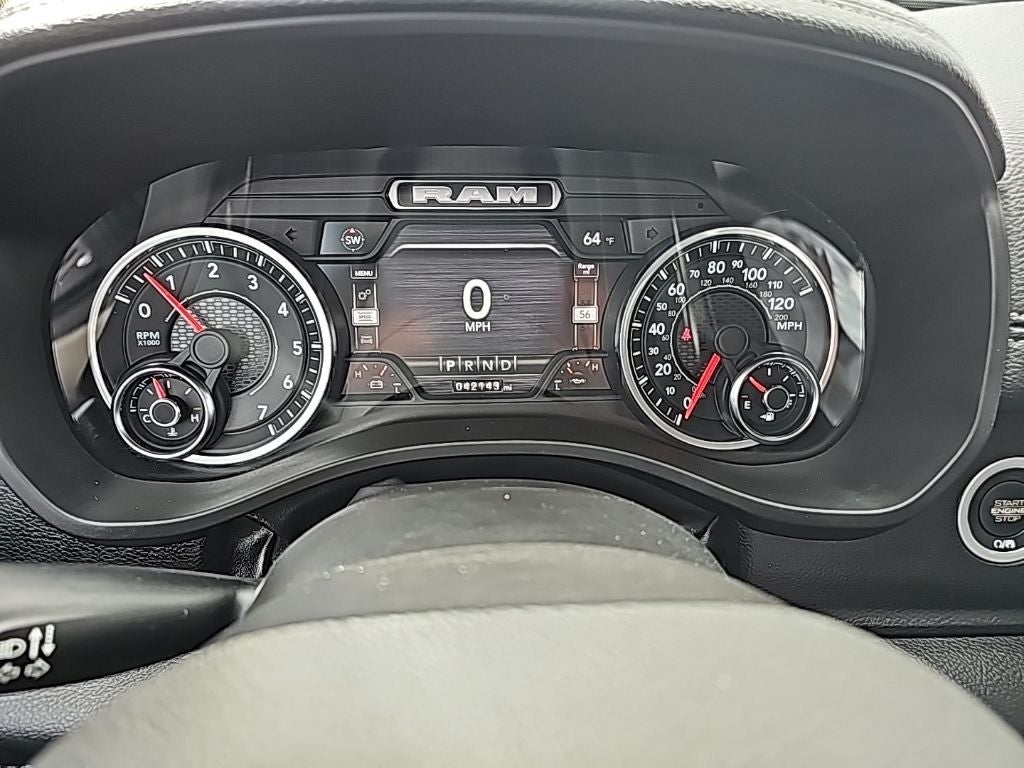 2022 RAM 1500 Laramie Crew Cab 4x4 6'4' Box