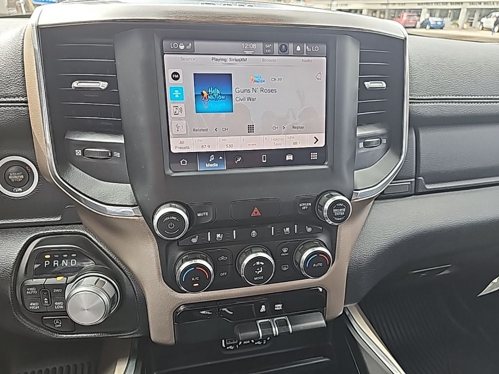 2022 RAM 1500 Laramie Crew Cab 4x4 6'4' Box