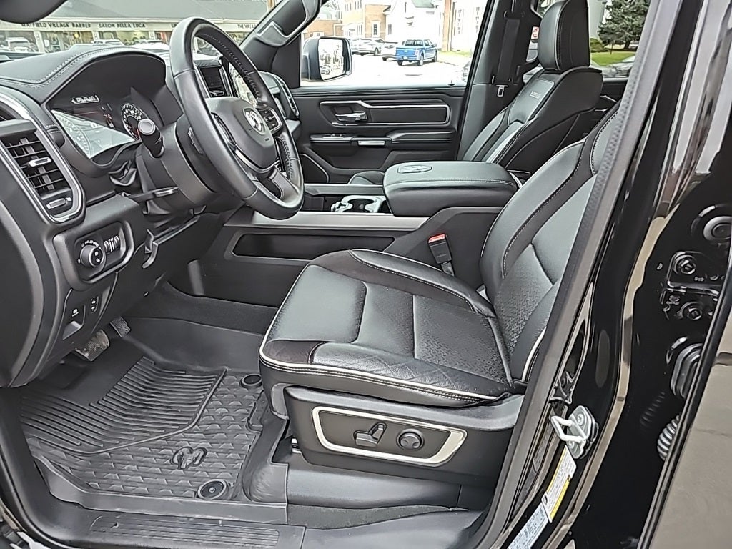 2023 RAM 1500 Laramie Crew Cab 4x4 6'4' Box