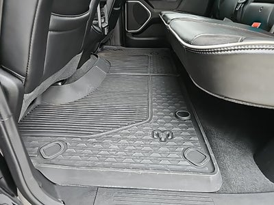 2023 RAM 1500 Laramie Crew Cab 4x4 6'4' Box